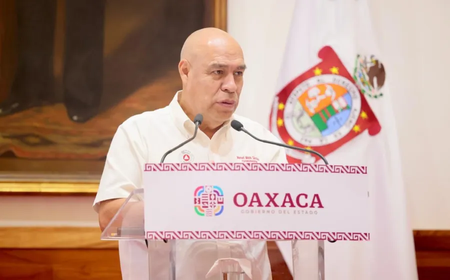 Gases tóxicos y sumersión en agua causaron muerte de 6 personas en pozo de Tezoatlán: PC