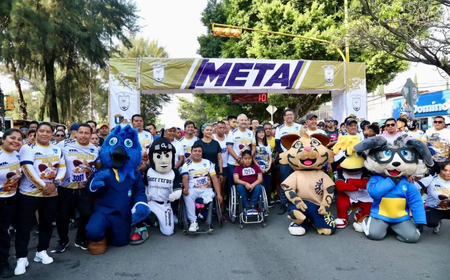 Éxito total de la carrera. "Inmensamente UABJO"