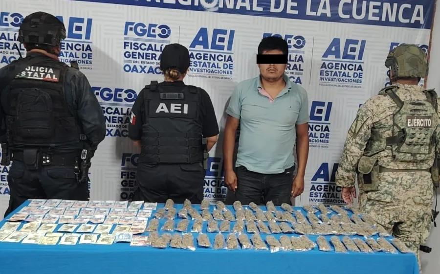 Durante cateo en la Cuenca, Fiscalía asegura drogas, dinero en efectivo y detienen a individuo