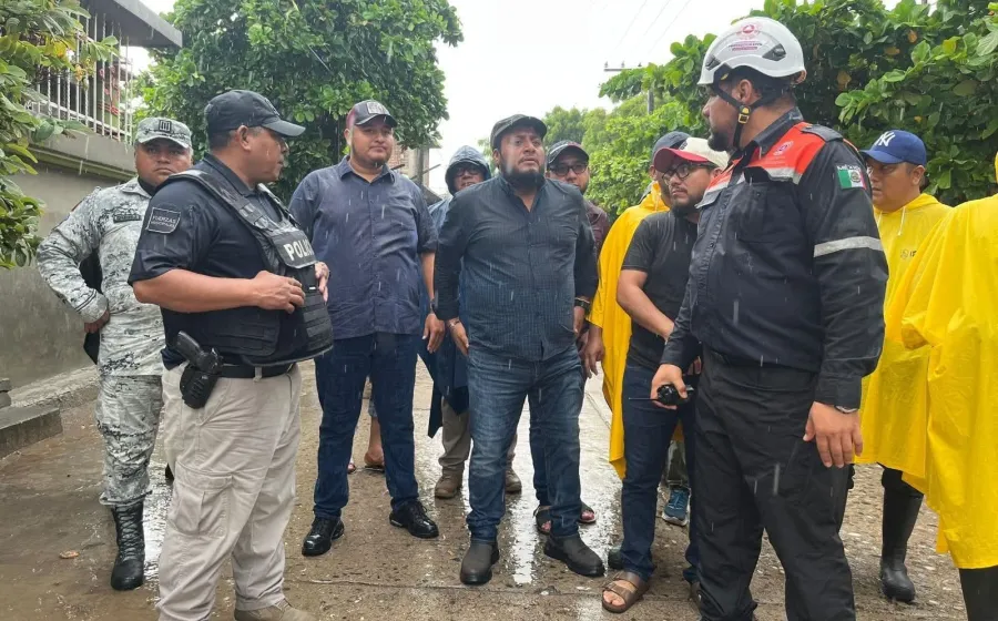 Recorre Miguel Quetu zonas afectadas para brindar apoyo directo a la ciudadanía