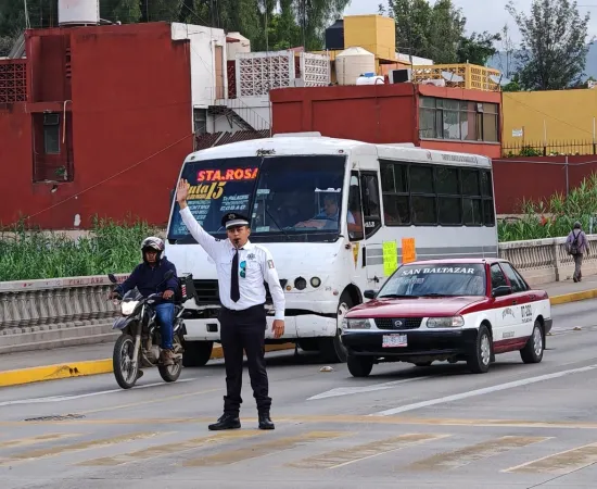 Llama Policía Vial Estatal a cumplir con la verificación vehicular durante la ampliación