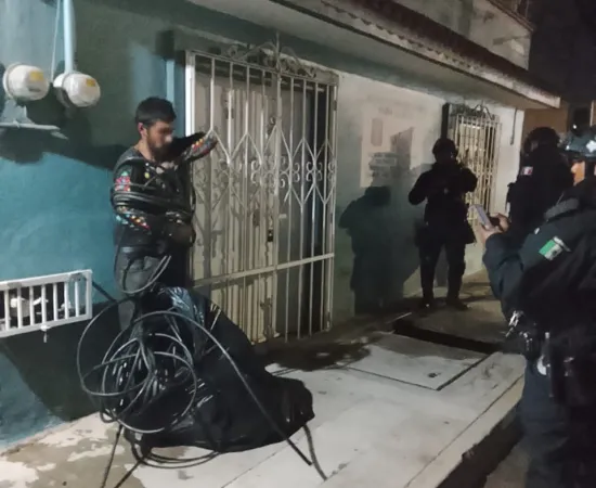 Policía Municipal detiene a una persona por el por el presunto delito de robo